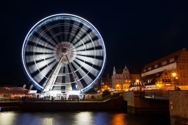 Rueda de la fortuna en Gdansk, Polonia — Foto de Stock