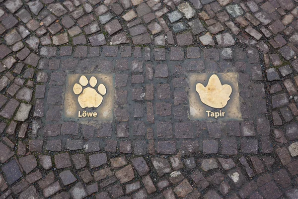 Sign of the Leipzig Zoo — Stock Photo, Image