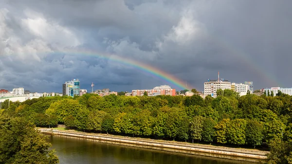 Rainbow over the city — Stock Photo, Image