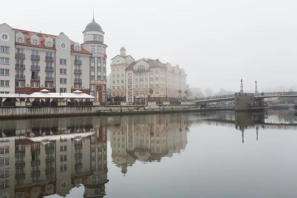 Dimma i fiskeby, Kaliningrad — Stockfoto