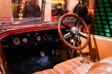 Mersedes retro araba