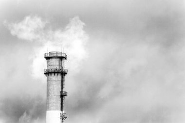 Şehir çevresindeki hava kirliliği, büyük endüstriyel boruların kapatılması