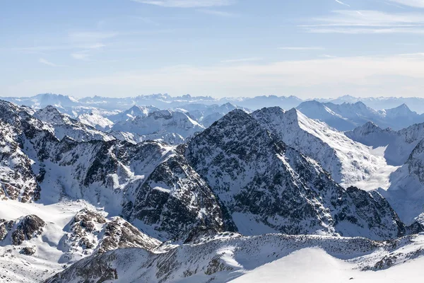 Görkemli Alpler Dağı Karlı Dağların Güzel Kış Manzarası Avusturya Stubai — Stok fotoğraf