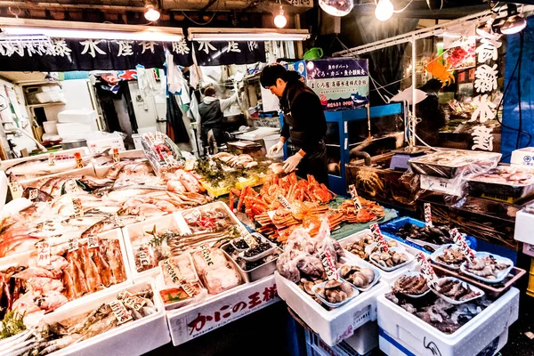 Tóquio Japão Janeiro 2010 Início Manhã Mercado Peixes Tsukiji Trabalhador — Fotografia de Stock