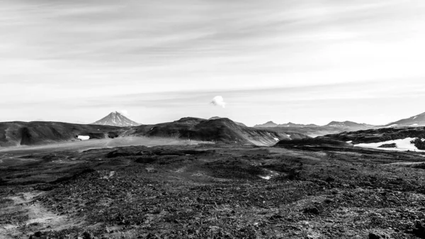 Paisaje Volcánico Montaña Desierto Blanco Negro Montañas Kamchatka Rusia — Foto de Stock