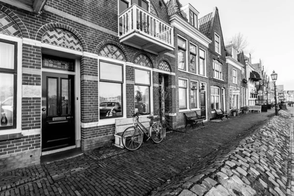 Straat Kleine Stad Hoorn Het Najaar Zwart Wit Afbeelding — Stockfoto