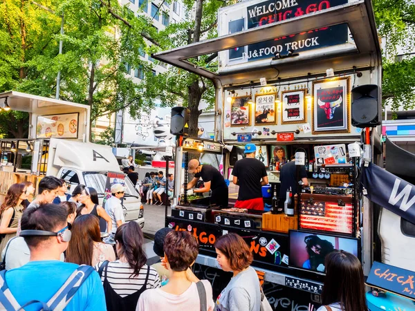 Seoul Zuid Korea Juni 2017 Mensen Staan Rij Bij Fastfood — Stockfoto