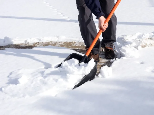 Imagem Perto Trabalhador Limpando Neve Calçada Conceito Inverno — Fotografia de Stock