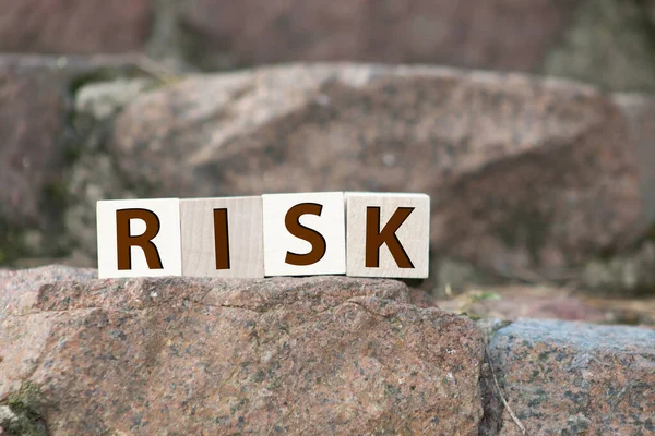 Küp Kelimesi Beyaz Kırmızı Risk — Stok fotoğraf