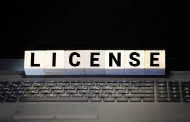 Blok konsepti ve iş konsepti üzerine lisans kelimesi