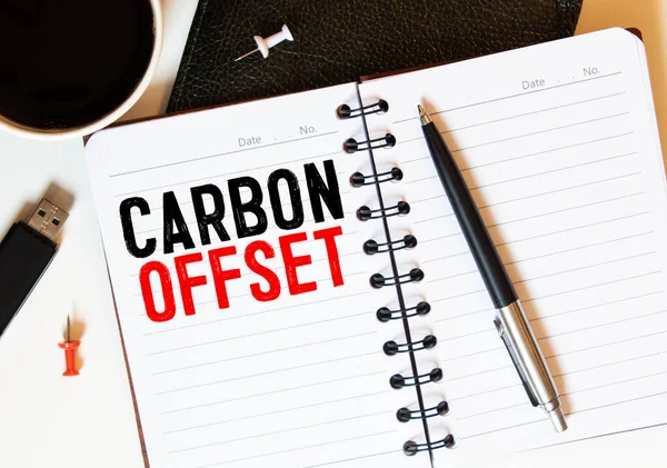 Teksten met Carbon Offset. Conceptuele foto Vermindering van de uitstoot van kooldioxide of andere gassen. — Stockfoto