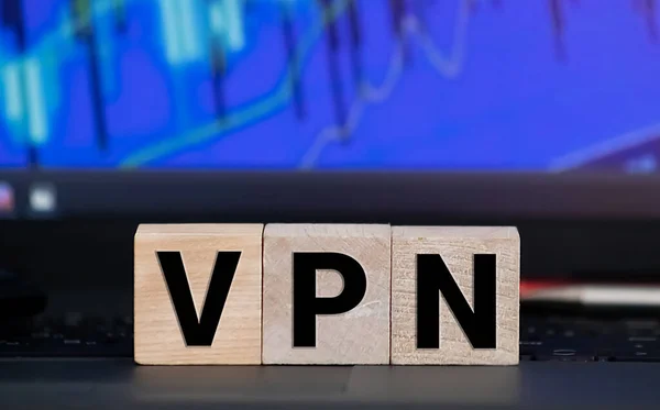 Vpn Virtual Private Network Escrito Cubo Madeira Frente Laptop — Fotografia de Stock