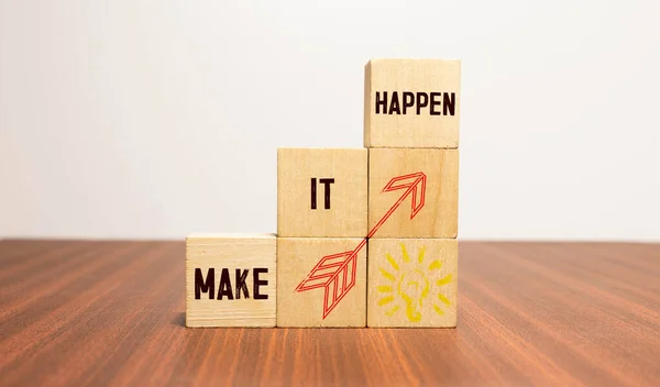 Cubos Dados Que Muestran Las Palabras Make Happen Wooden Background — Foto de Stock