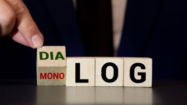 El zar atar ve Almanca monolog diyaloğunu değiştirir