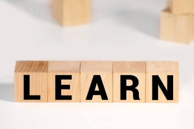 Ev yapımı bloklar öğrenin. konsept rengi