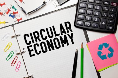 Çizim defterindeki Genel Ekonomi 'nin yorumu.