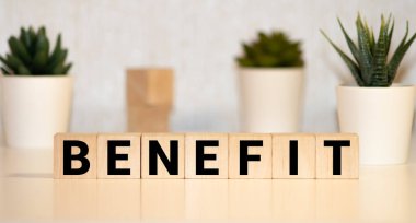 BENEFITS kelime yapı taşları, konsept ile yapılır