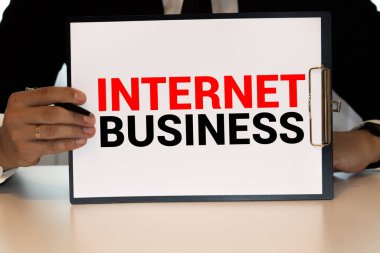 Dijital Pazarlama ve Konsept Hakkında Araçlar ve Notlar içeren Not Defteri.