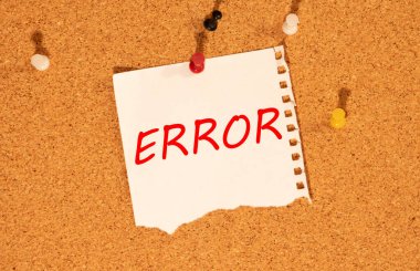 İşaretleyici Tıbbi konsepti ile kelime hatası yazan doktor