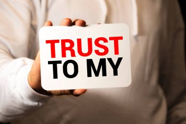 Kelimelerle yazılan 