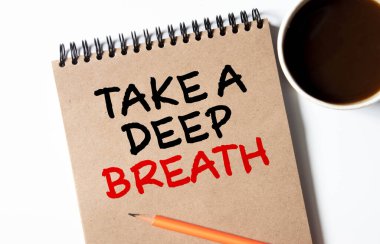 Yırtık deftere derin bir nefes al..