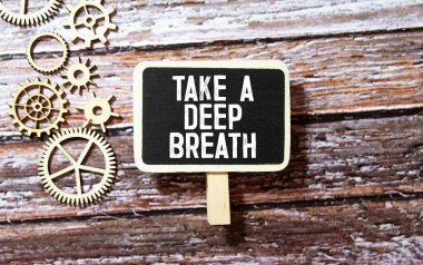 Derin nefes al, konsept.