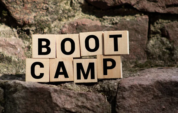 Bootcamp Woord Geschreven Houten Blok — Stockfoto