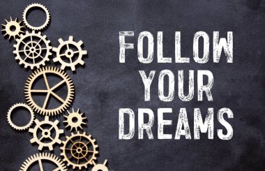 metin rüyalarınızı siyah arkaplanda takip edin.