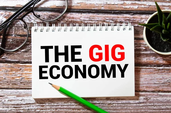 Gig Economy Kyltti Eristetty Valkoisella — kuvapankkivalokuva