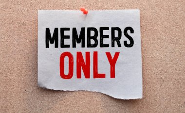 Modern bej Hoşgeldin üyeleri sadece anahtarlı paspası kullanırlar.