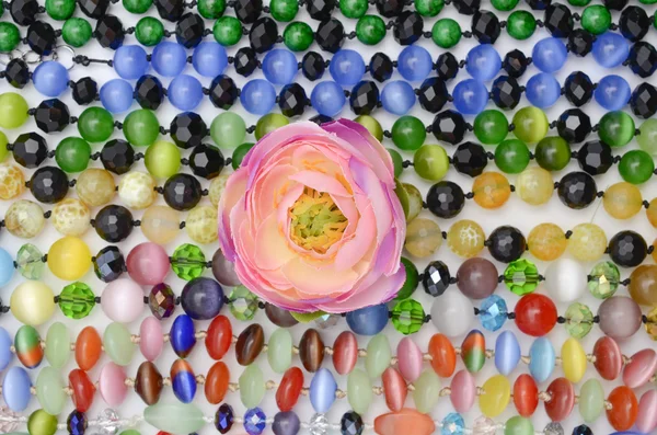 Textúra gyöngyök és virágok — Stock Fotó