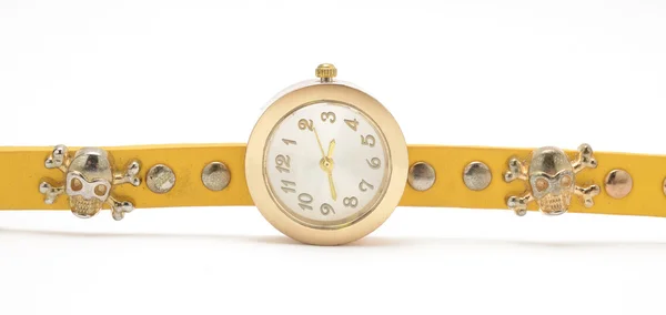 Zegarek na rękę z żółtym paskiem na białym tle — Zdjęcie stockowe