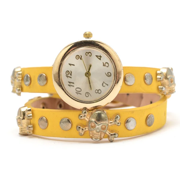 Zegarek na rękę z żółtym paskiem na białym tle — Zdjęcie stockowe
