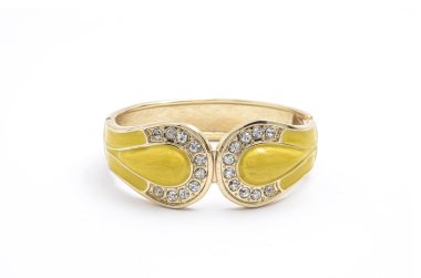 Pırlantalı beyaz zemin üzerine sarı bilezik