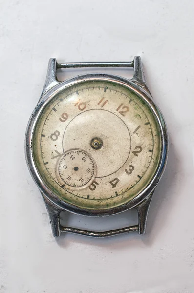Alte Armbanduhr — Stockfoto