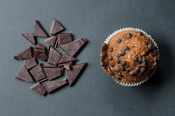 Muffin au chocolat et chocolat — Photo