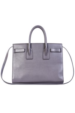 Beyaz bir arka planda kadın çanta