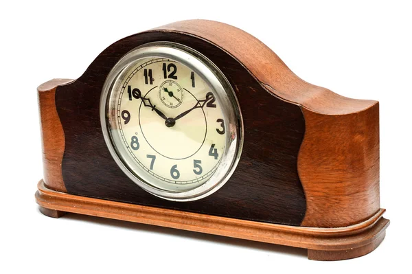 Relógio de mesa de madeira em um fundo branco — Fotografia de Stock