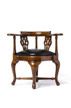 köşe retro sandalye üzerinde beyaz izole