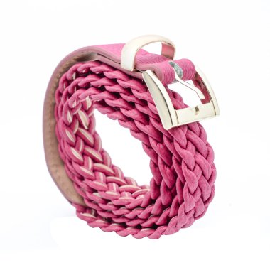 pembe kemer üzerine beyaz izole