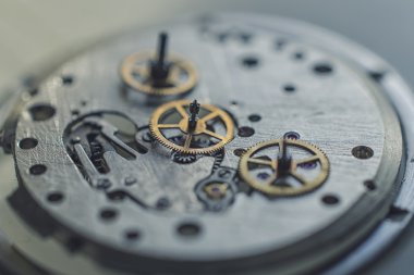 mekanik saatler demonte