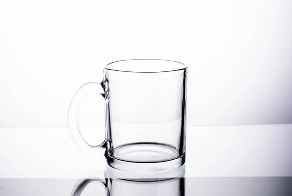 Vaciar Vaso Para Retener Agua Jugo Leche Cócteles Uso Doméstico — Foto de Stock