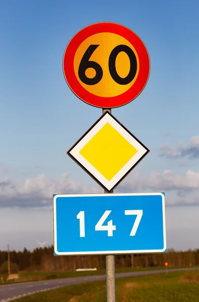 Road 147 and speed limit — Stock Photo, Image