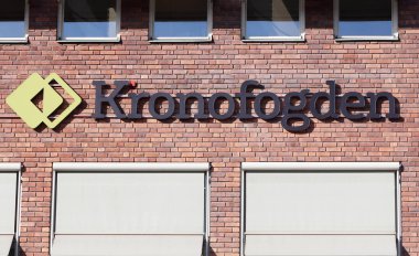 Solna, İsveç - 3 Mayıs 2016: İsveç Uygulama Dairesi 'nin Solna' daki ofisinde imzası.