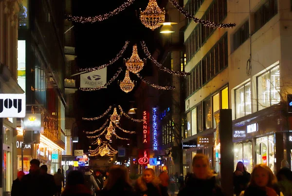 Stockholm Schweden Januar 2010 Nachtszene Der Drottningagatan Straße Mit Lichtdekorationen — Stockfoto