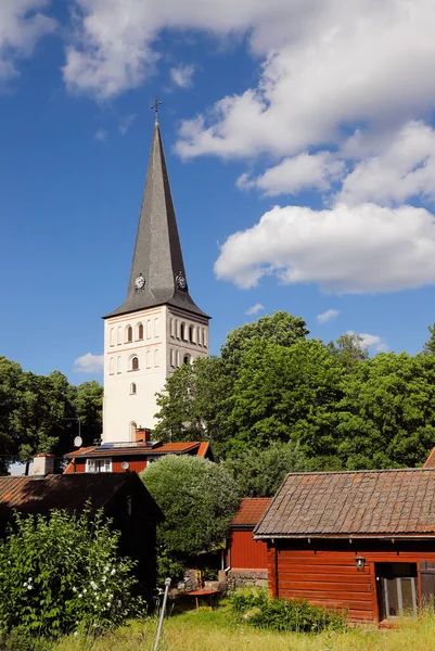 Widok Wieży Kościoła Szwedzkim Mieście Norberg — Zdjęcie stockowe