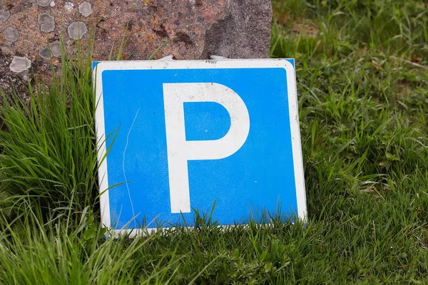 Lettre Signe Sur Sol Panneau Routier Utilisé Pour Les Parkings — Photo