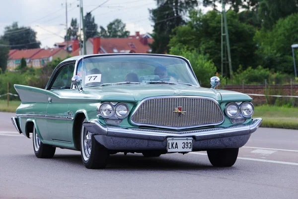 Vasteras Švédsko Července 2013 Jeden Zelený Chrysler Windsor Roce 1960 — Stock fotografie