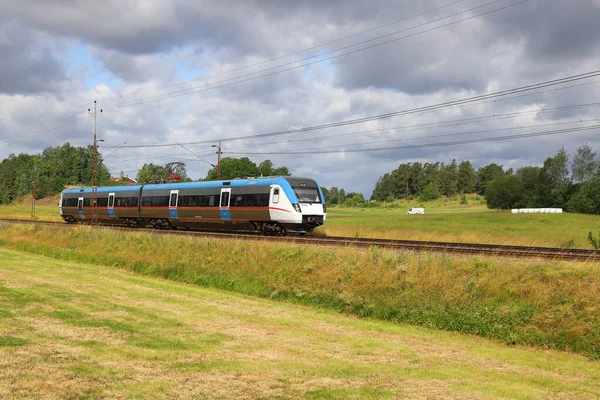 スウェーデン ノルホルム 2020年7月6日 1人の旅客地域レジーナ クラスX50列車 — ストック写真