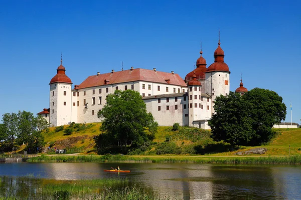Lidkoping Schweden Juni 2020 Kanukajaks Vor Der Mittelalterlichen Burg Von — Stockfoto